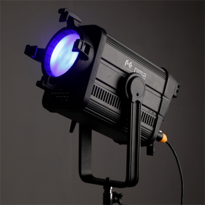 Falcon Eyes RGB LED Fresnel Spot Dimmbar DM2 200W